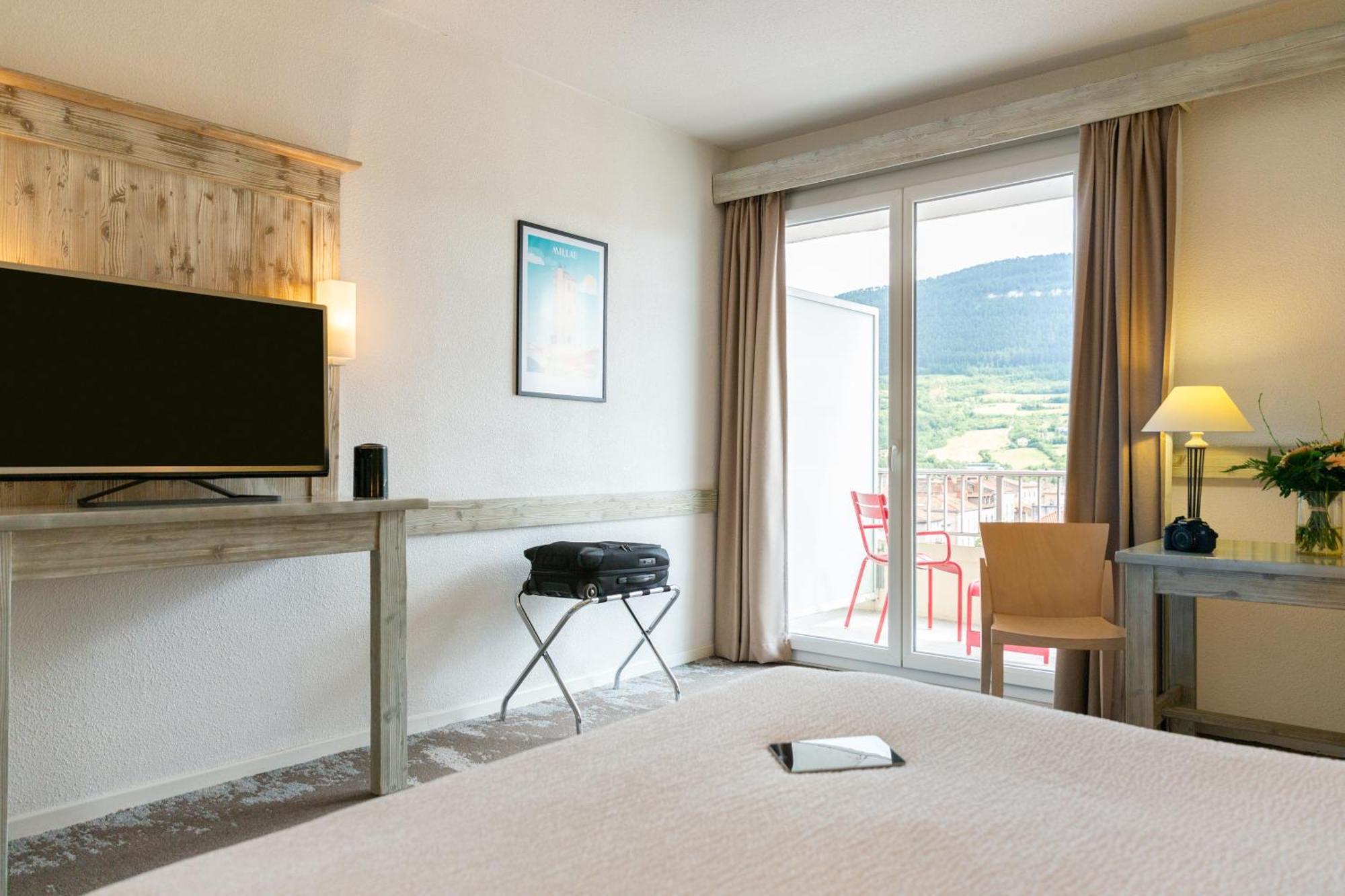 Mercure Millau Bagian luar foto